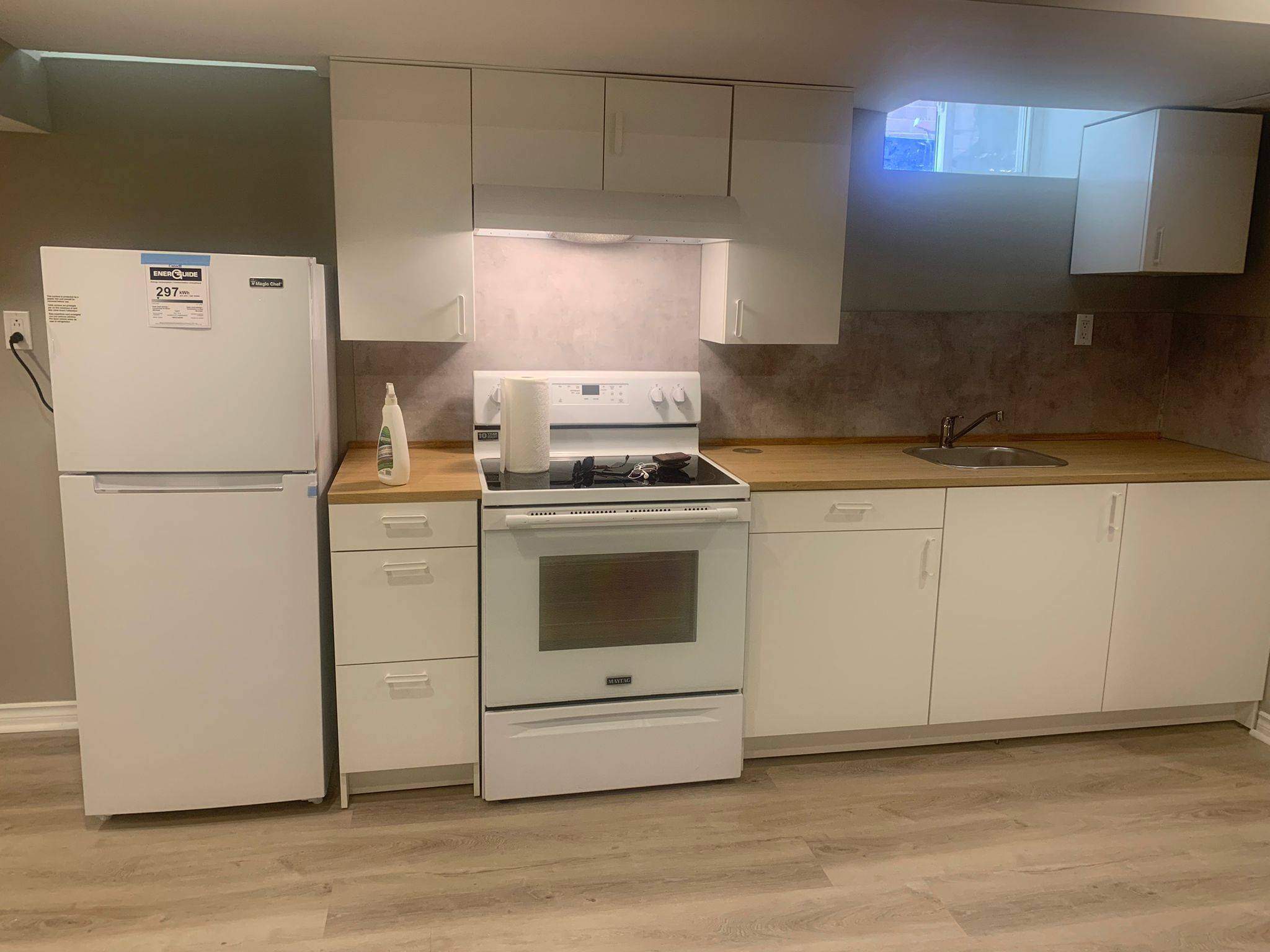 Milton, ON L9T 5P9,27 Dills CRES