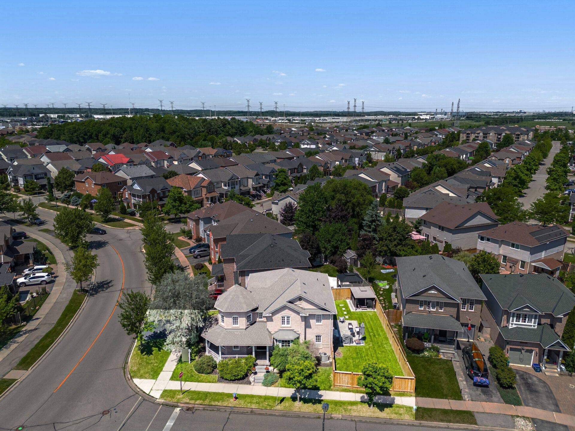 160 DIXON DR, Milton, ON L9T 5R7