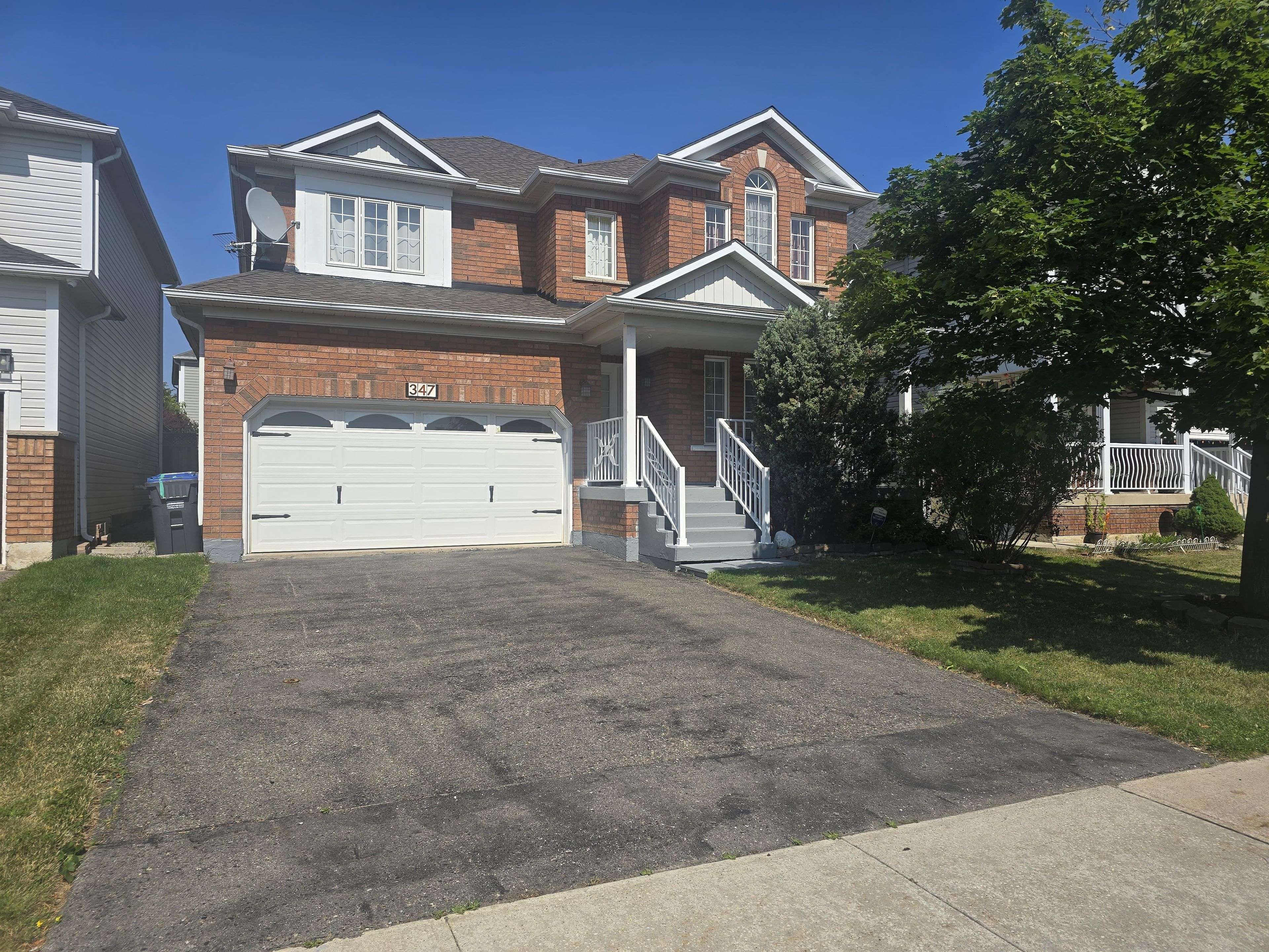 347 Van Kirk DR, Brampton, ON L7A 1T7