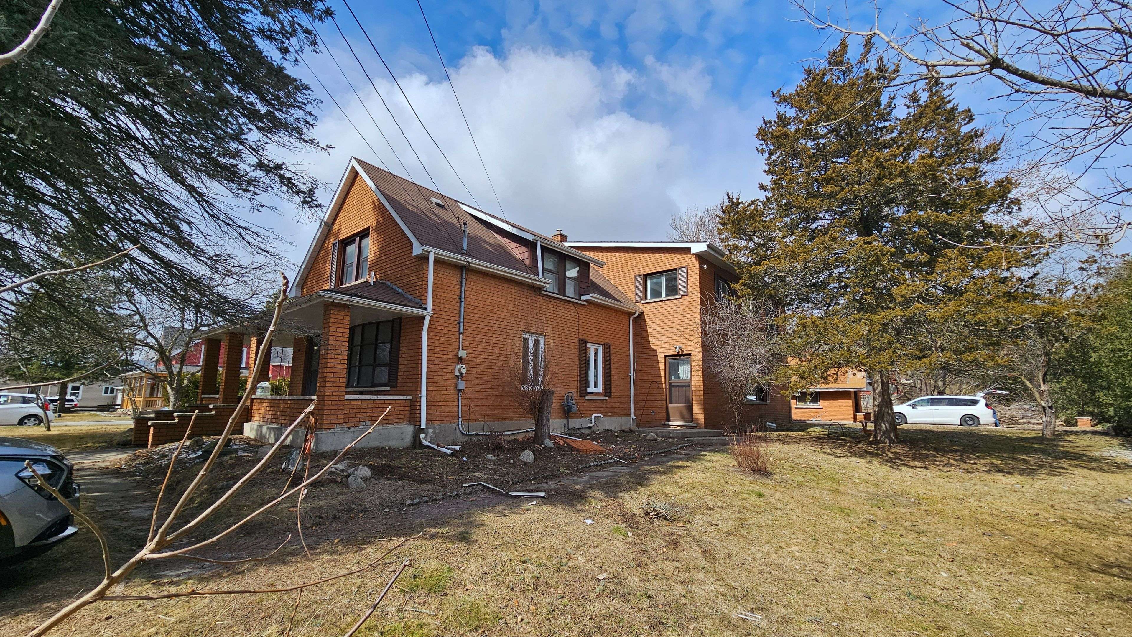 Quinte West, ON K8V 5P4,18130 Telephone RD