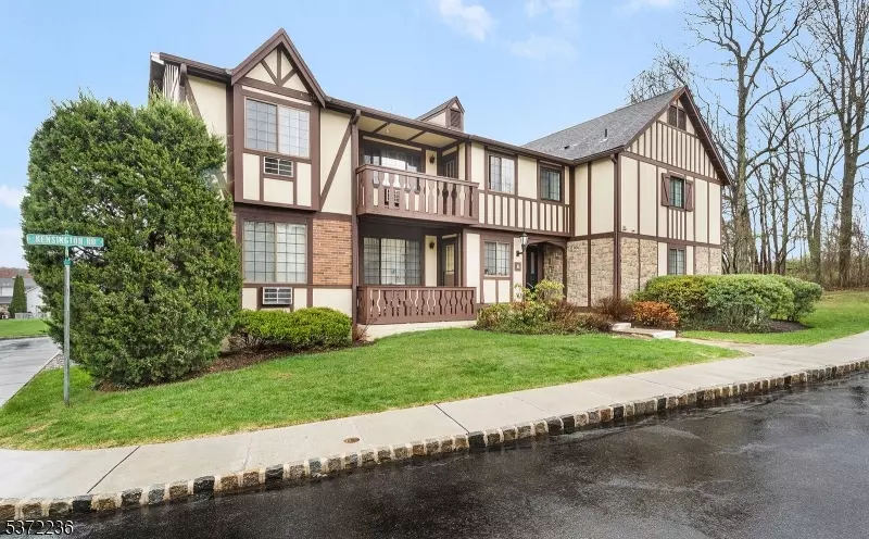 Chatham Twp., NJ 07928,16E Kensington Rd #E