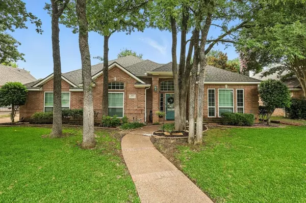 3612 Bordeaux Lane, Hurst, TX 76054
