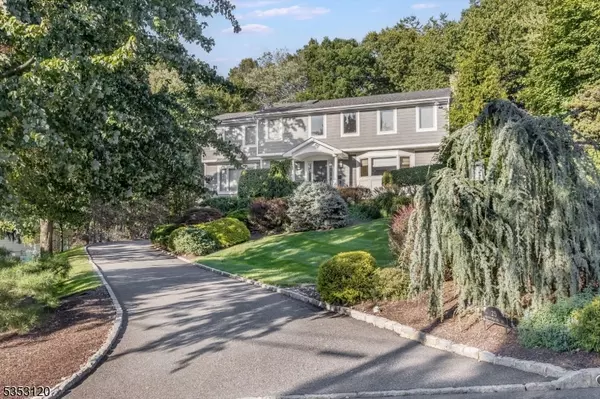 Livingston Twp., NJ 07039,25 Morningside Dr