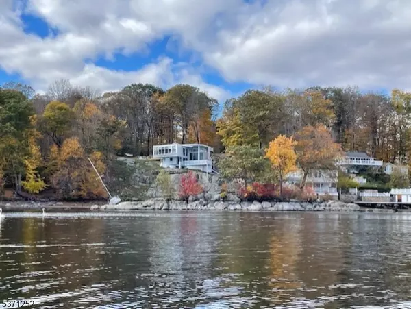 25 Raccoon Island Rd, Jefferson Twp., NJ 07849