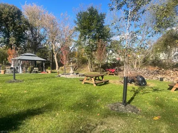 Hackettstown Town, NJ 07840,271 Main Str