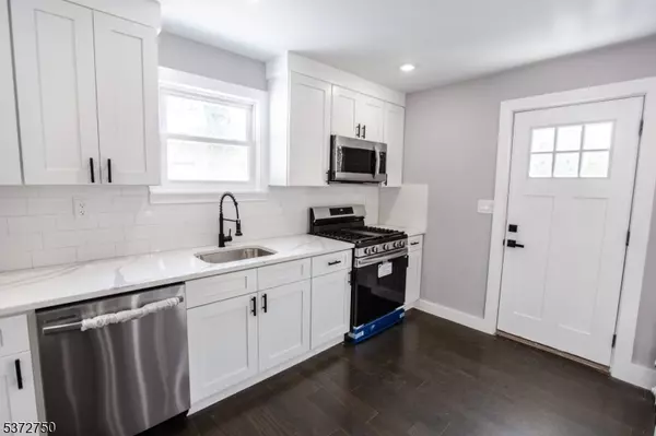 Teaneck Twp., NJ 07666,21 Beveridge St