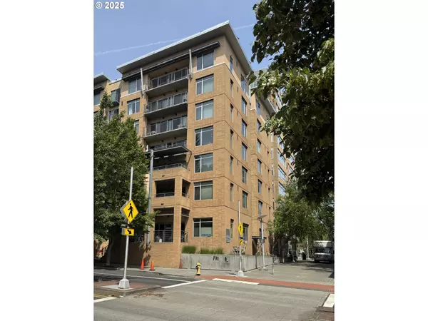701 COLUMBIA ST #304, Vancouver, WA 98660