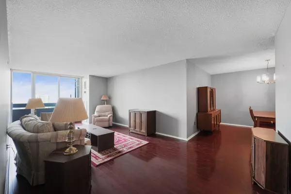 3131 Bridletowne CIR #Ph5, Toronto E05, ON M1W 2S9