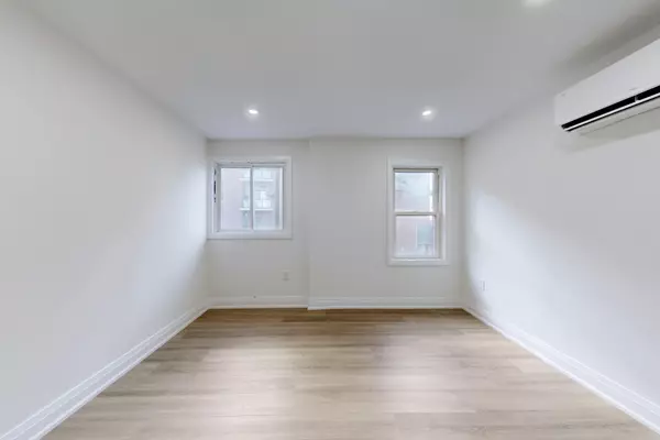 Lincoln, ON L0R 1B0,4998 King ST #23