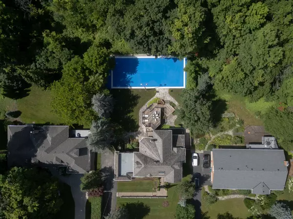Kitchener, ON N2M 2R8,32 Maple Hill DR