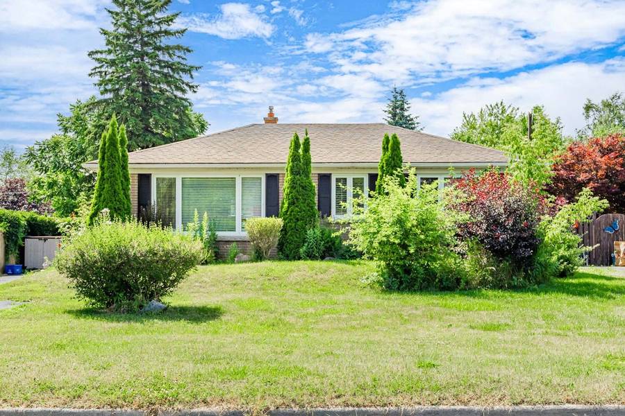 64 Mill ST, Ajax, ON L1S 6K6