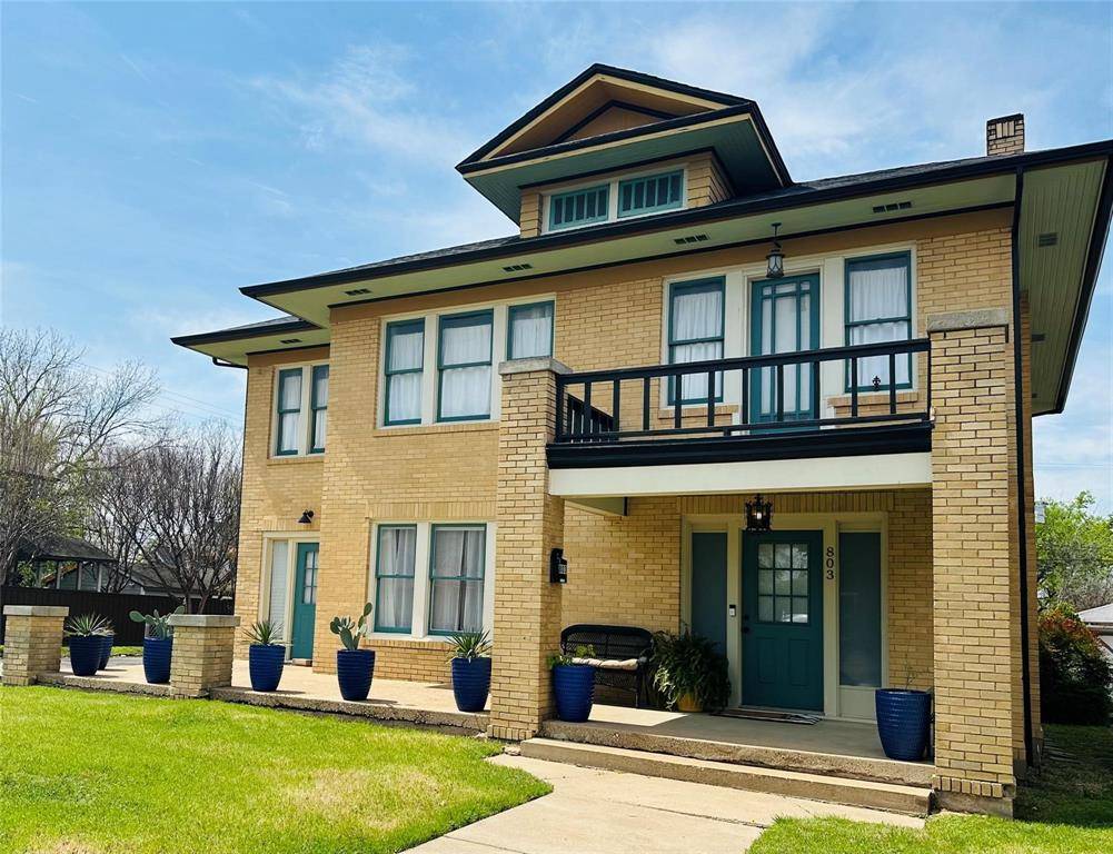 Dallas, TX 75208,803 Woodlawn Avenue #1st Fl