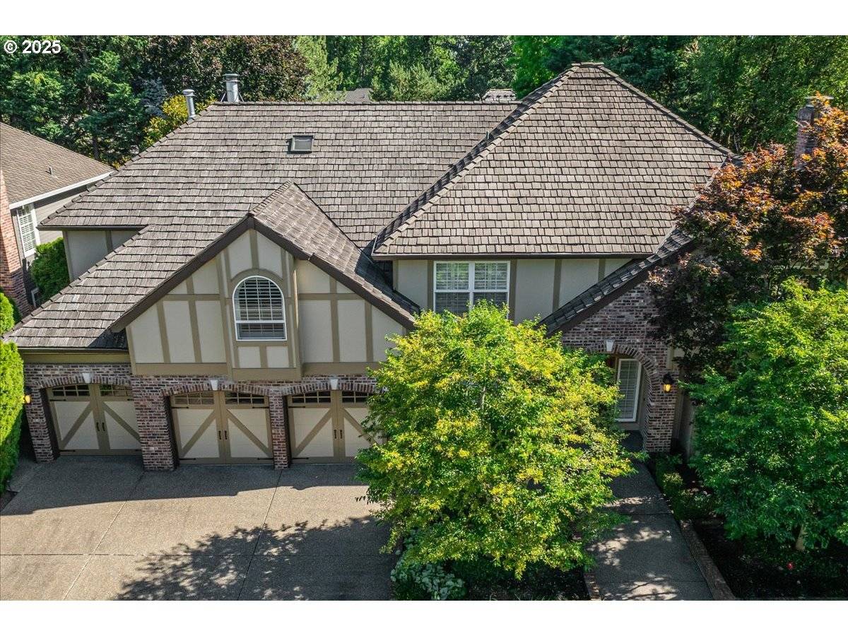 Lake Oswego, OR 97035,5094 DENTON DR