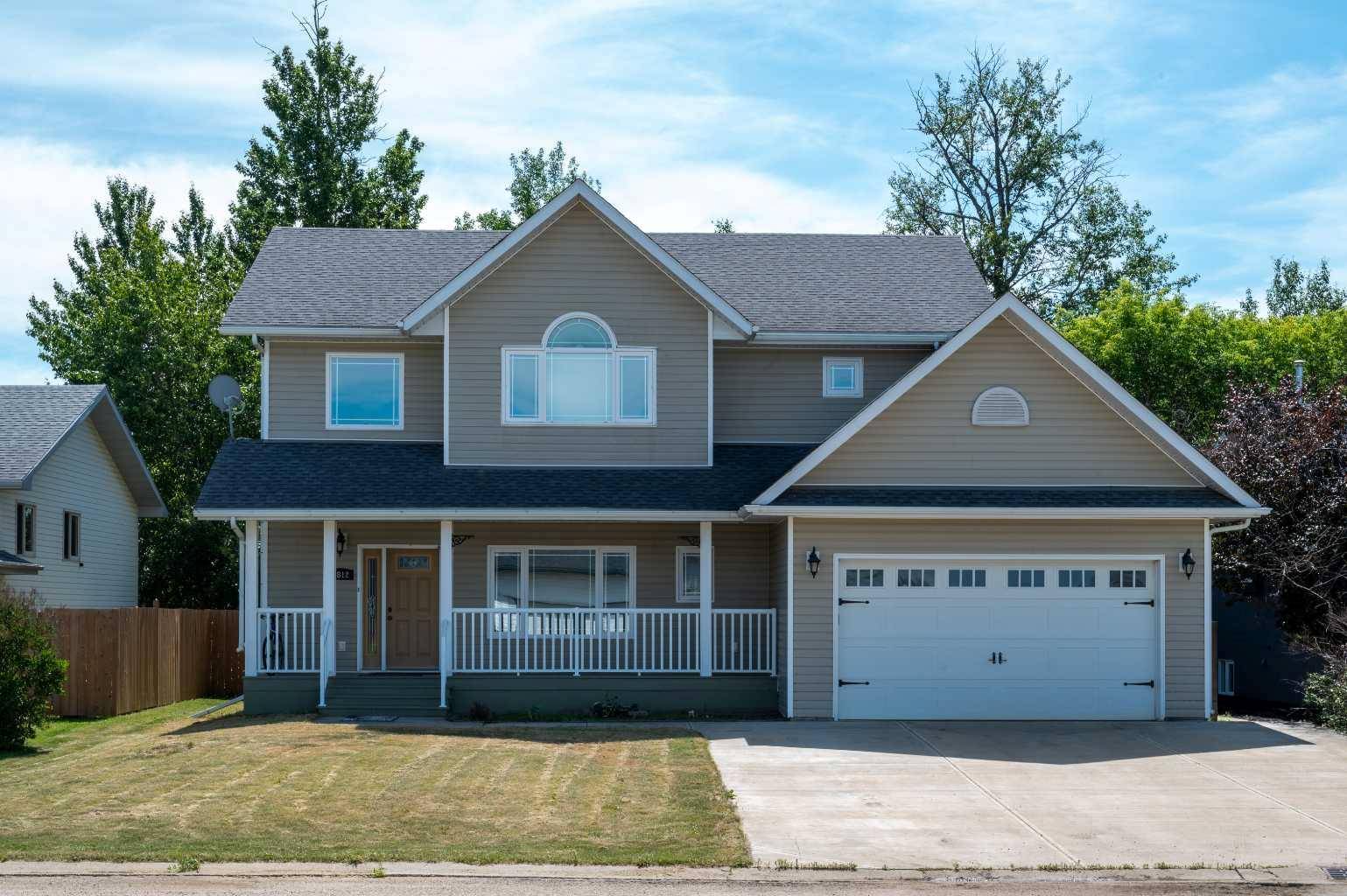 2812 45 AVE, Athabasca, AB T9S 1N6