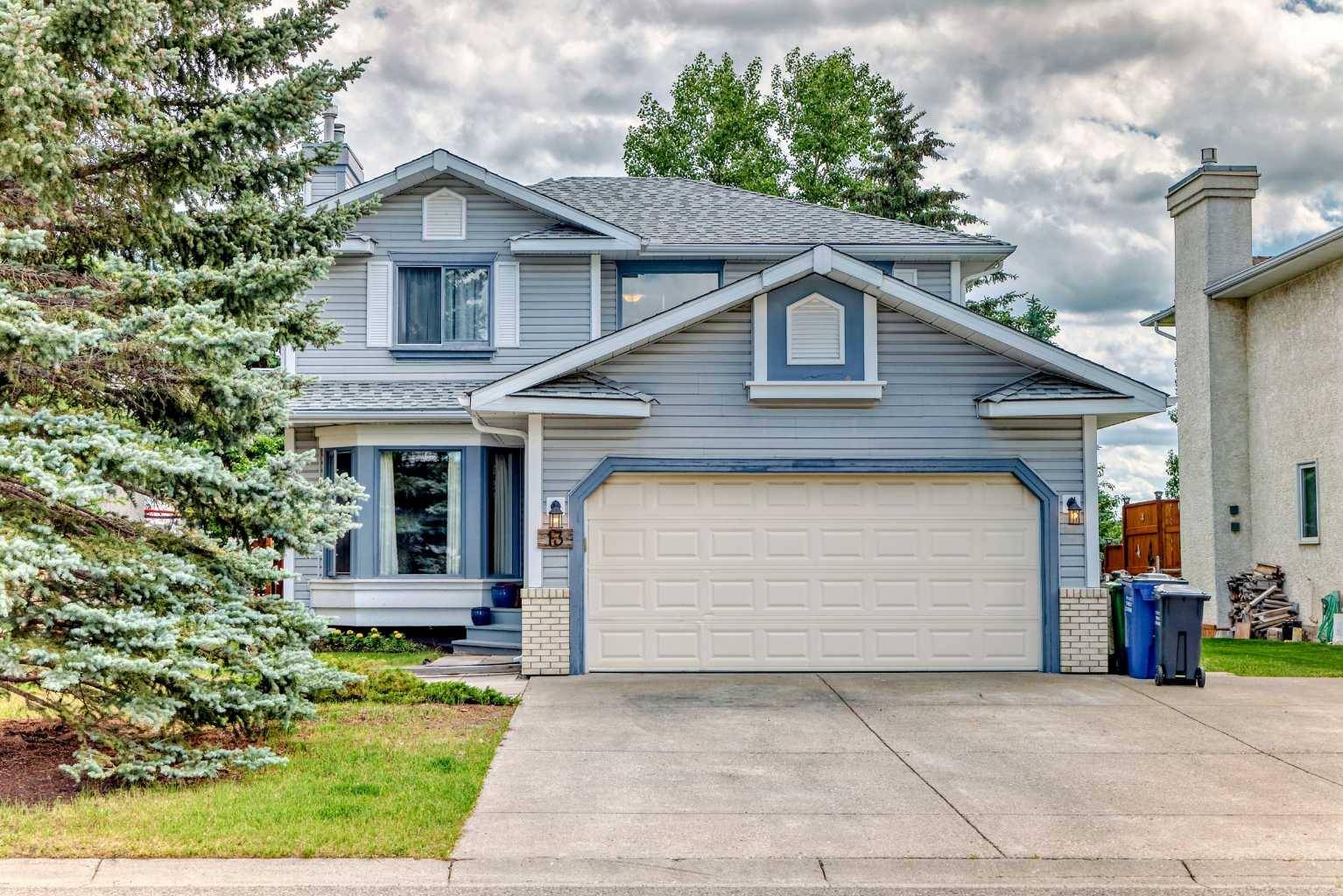 13 Riverview CIR, Cochrane, AB T4C 1K2