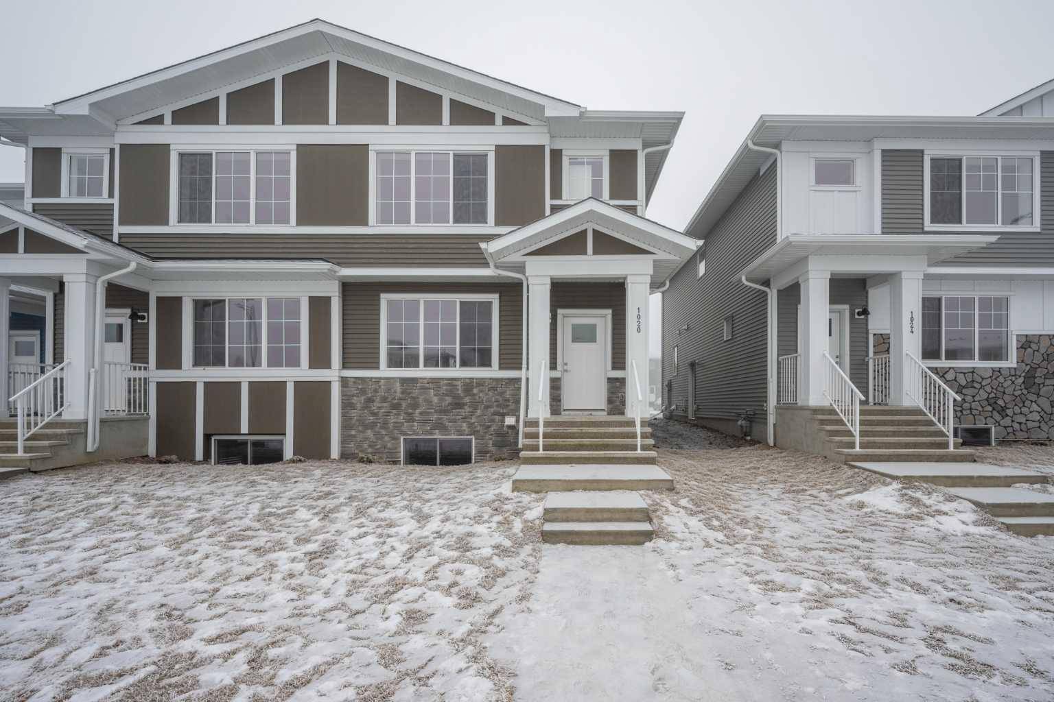 Chestermere, AB T1X 2T3,1020 West Lakeview DR