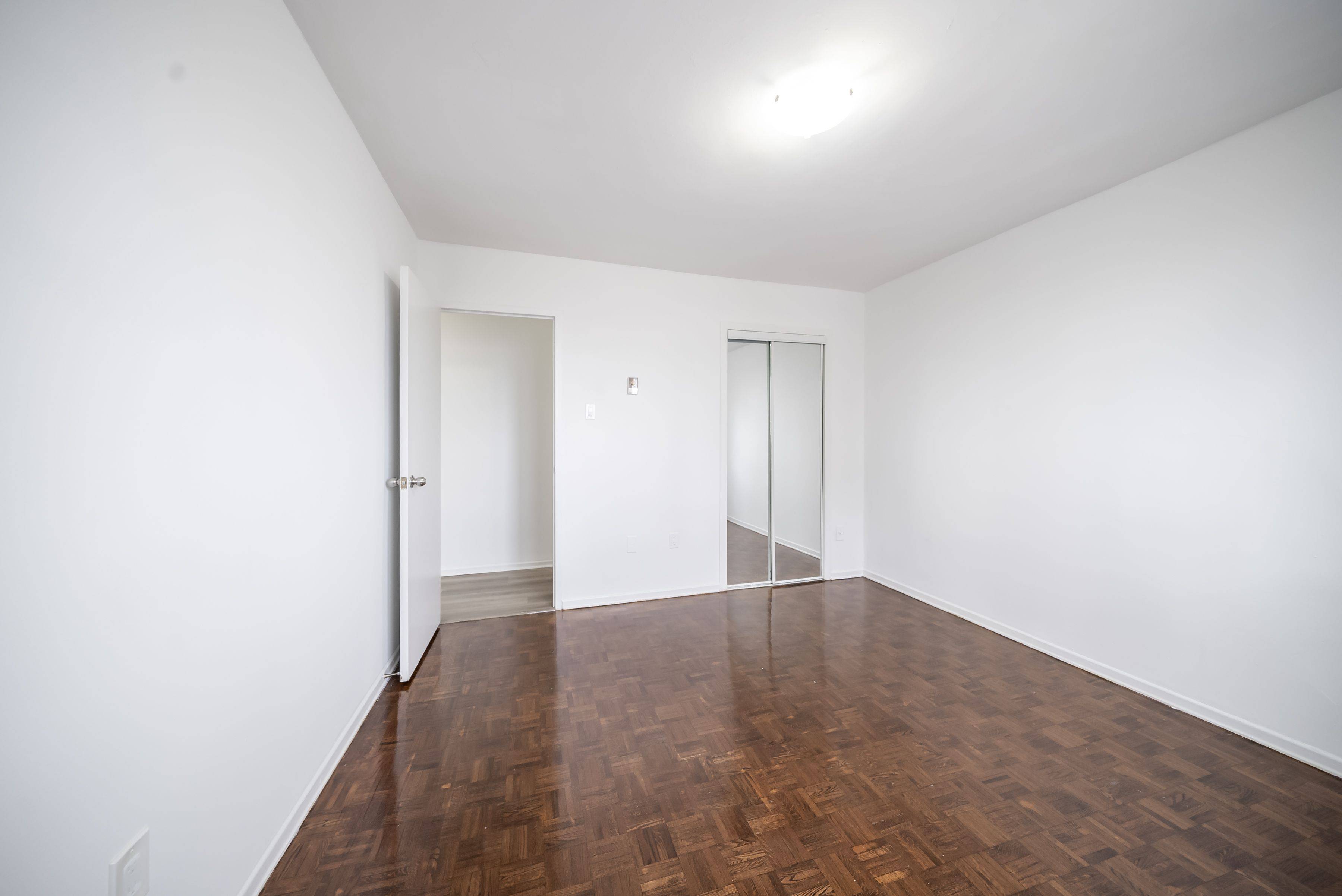 Toronto C06, ON M3H 2T6,1042 Sheppard AVE W #104