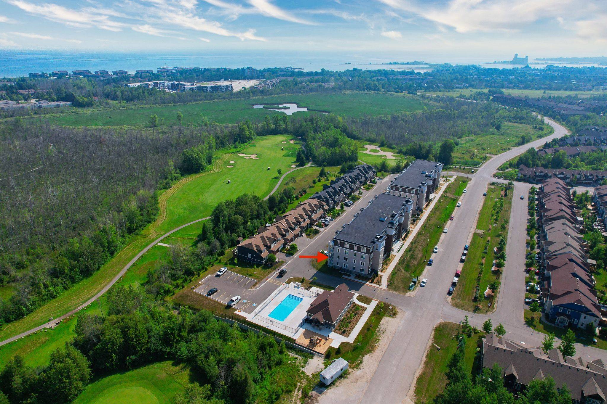 Collingwood, ON L9Y 1T3,17 Spooner CRES #201