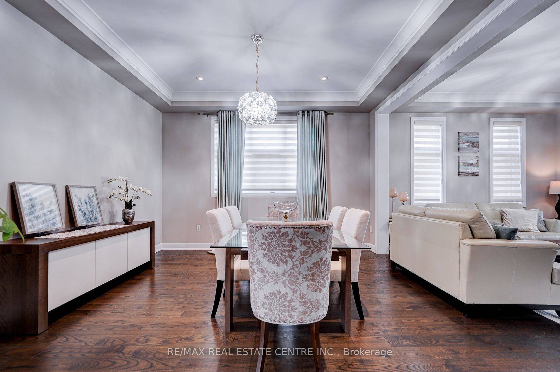 Oakville, ON L6M 1N3,438 North Park BLVD