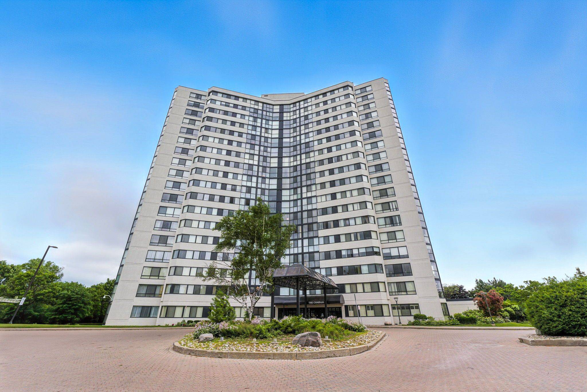 1360 Rathburn RD E #1403, Mississauga, ON L4W 4H4