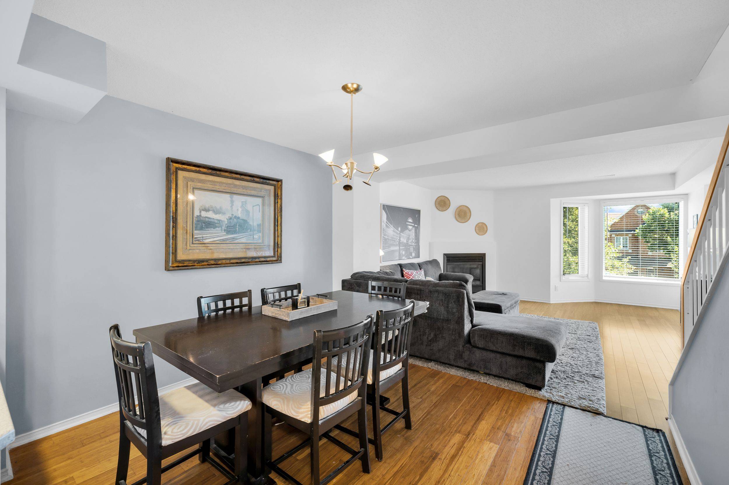 Barrhaven, ON K2G 6W4,250 Cresthaven DR #3