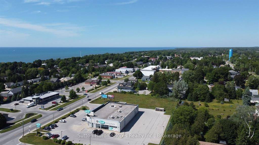 Saugeen Shores, ON N0H 2L0,229 ADELAIDE ST #114