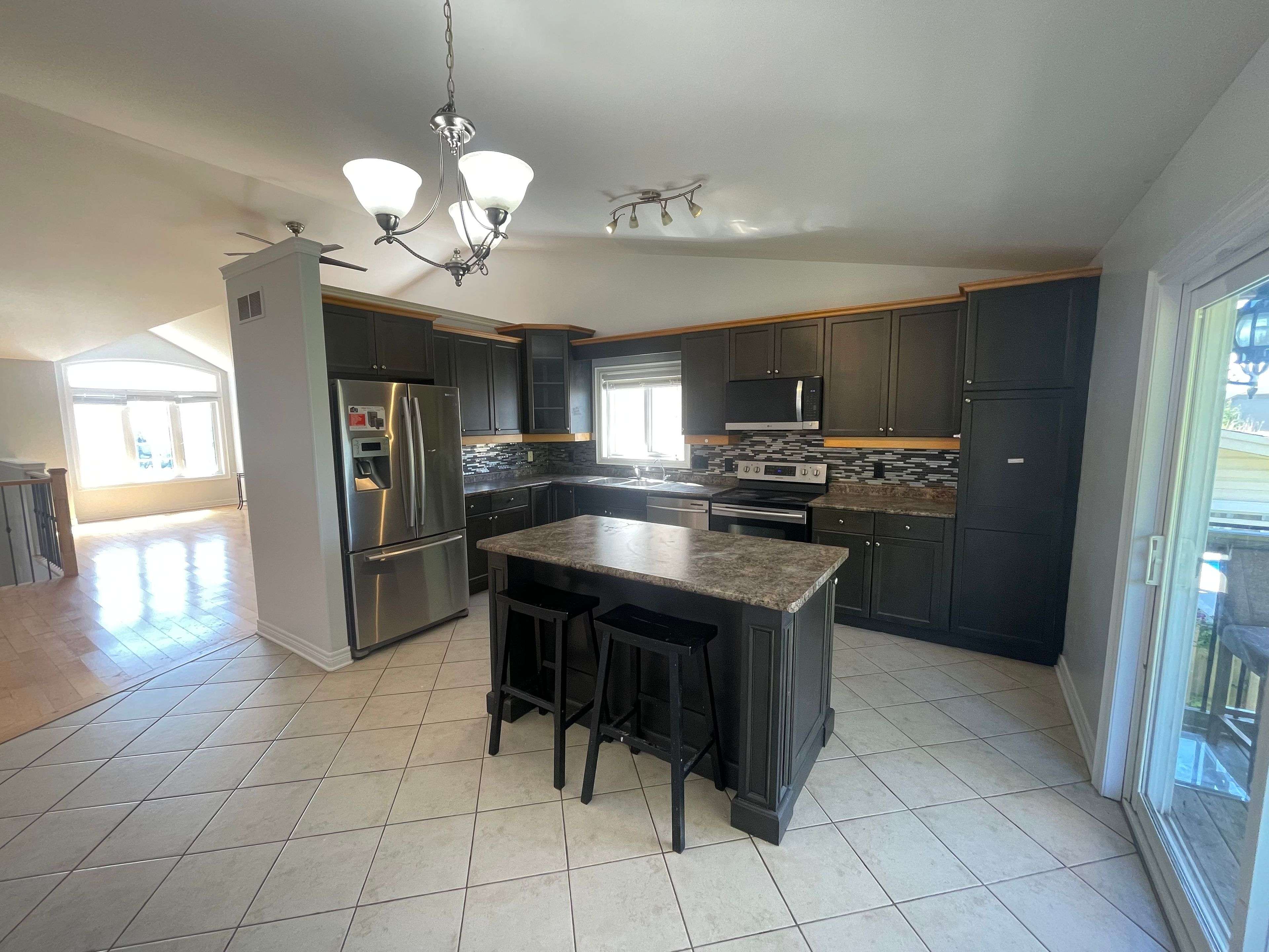 Niagara Falls, ON L2H 0A2,6871 St Michael AVE