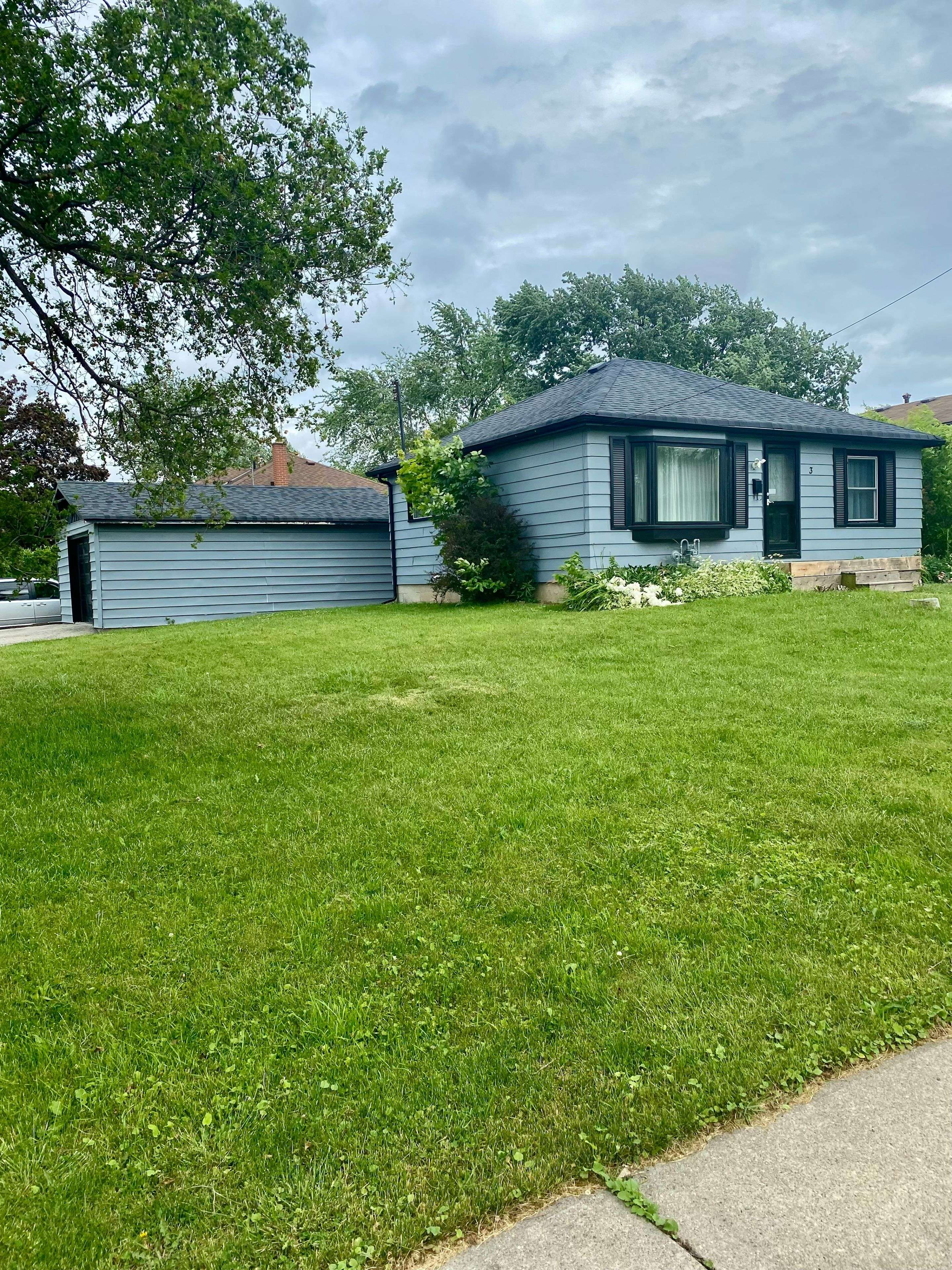 3 Maitland AVE, Hamilton, ON L9A 3J4