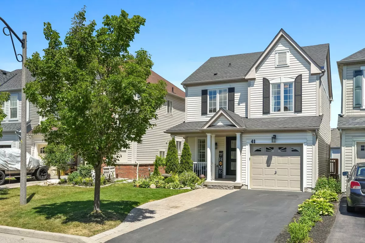 Whitby, ON L1M 2P1,41 Teardrop CRES