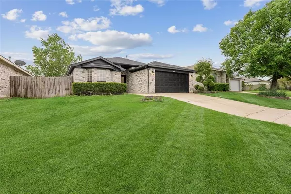 Fort Worth, TX 76131,1816 overland Street