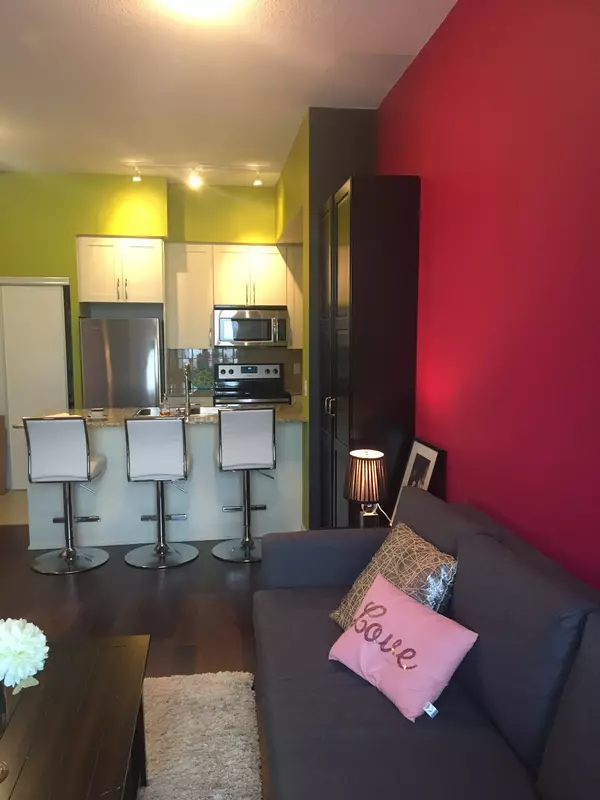 Mississauga, ON L5B 0E9,4070 CONFEDERATION Pkwy #601