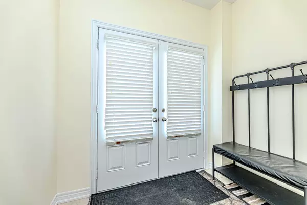 Brampton, ON L6X 5L7,53 Yardley CRES