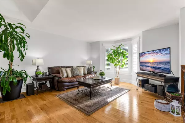 Port Colborne, ON L3K 5B8,279 Knoll ST