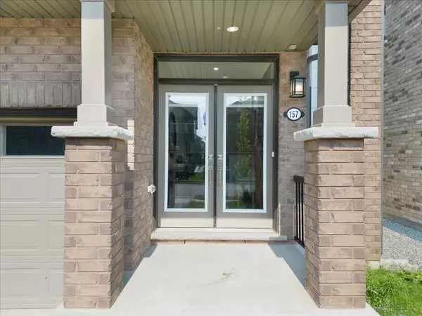 Hamilton, ON L8J 0M3,157 Cactus CRES