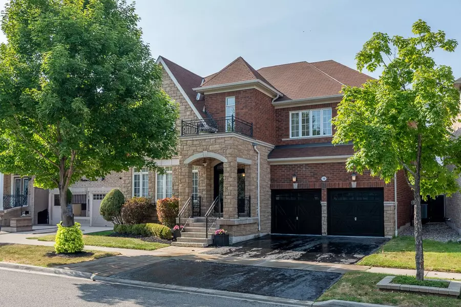10 Weston CRES, Ajax, ON L1T 0C7