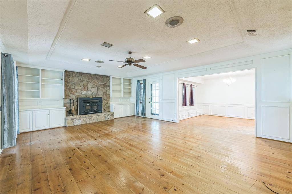 Grand Prairie, TX 75052,1652 Ernie Lane