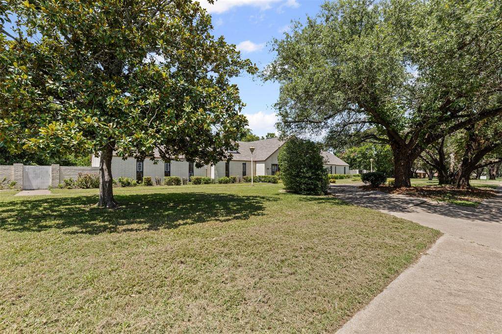 Cleburne, TX 76033,1204 W Westhill Drive