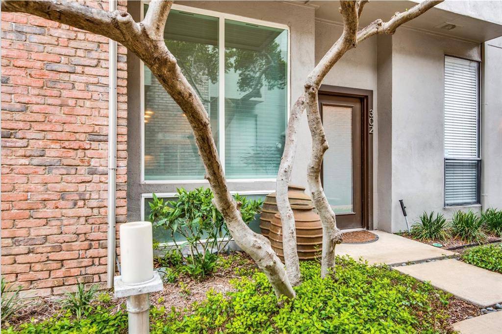 Dallas, TX 75204,3940 Buena Vista Street #302