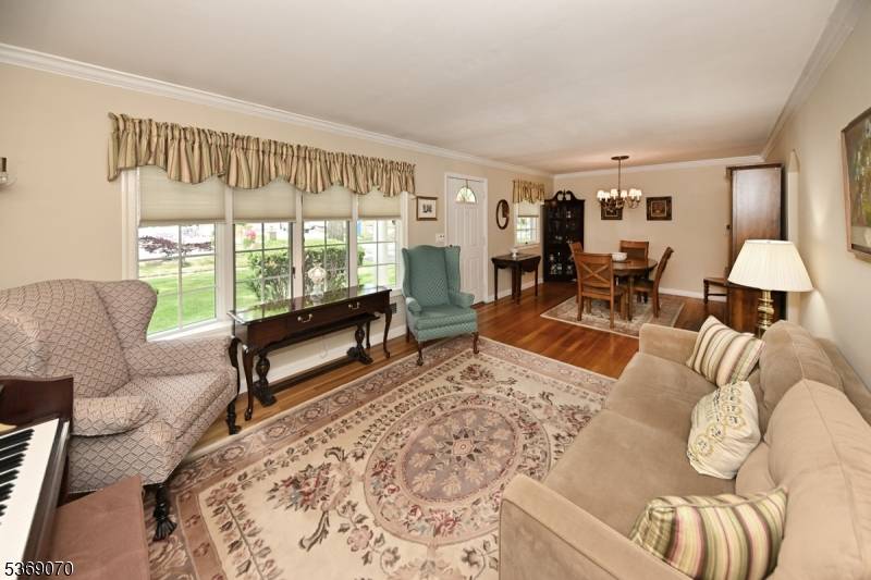 Paramus Boro, NJ 07652,736 Boyd Rd