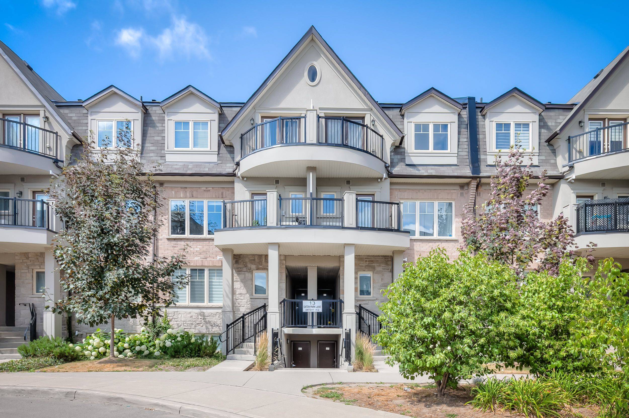 13 Eaton Park LN #16, Toronto E05, ON M1W 0A5