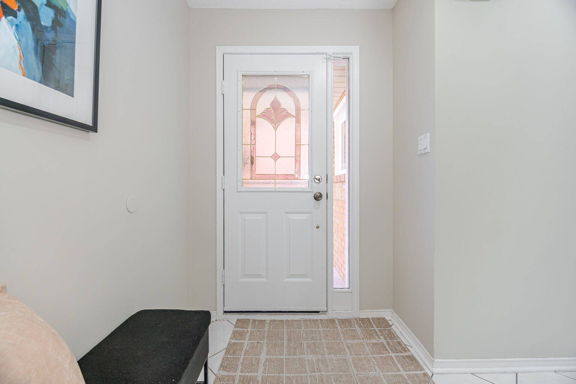 Mississauga, ON L5N 6Y6,3919 STONEHAM WAY