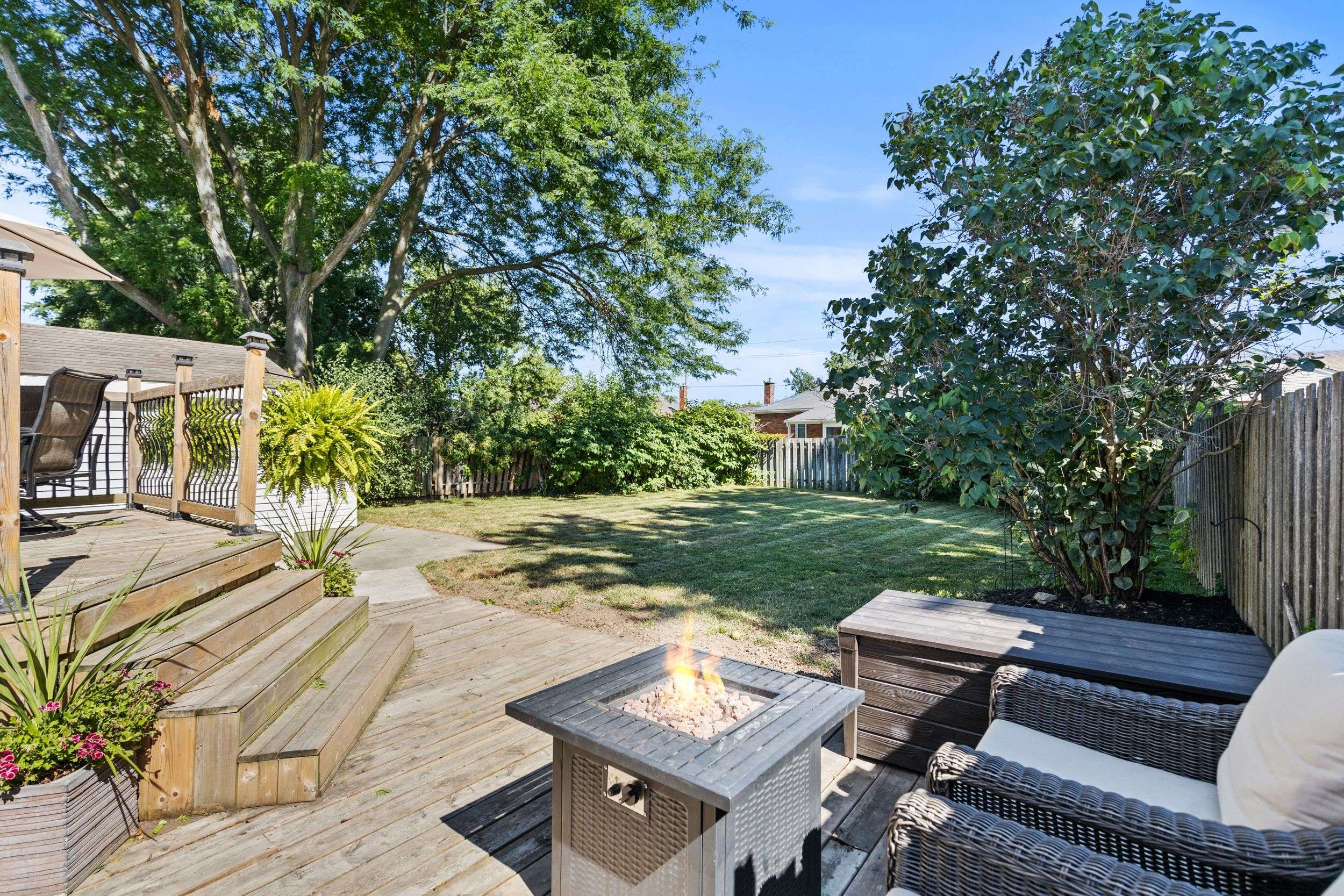 Niagara Falls, ON L2J 1K1,6039 Keith ST