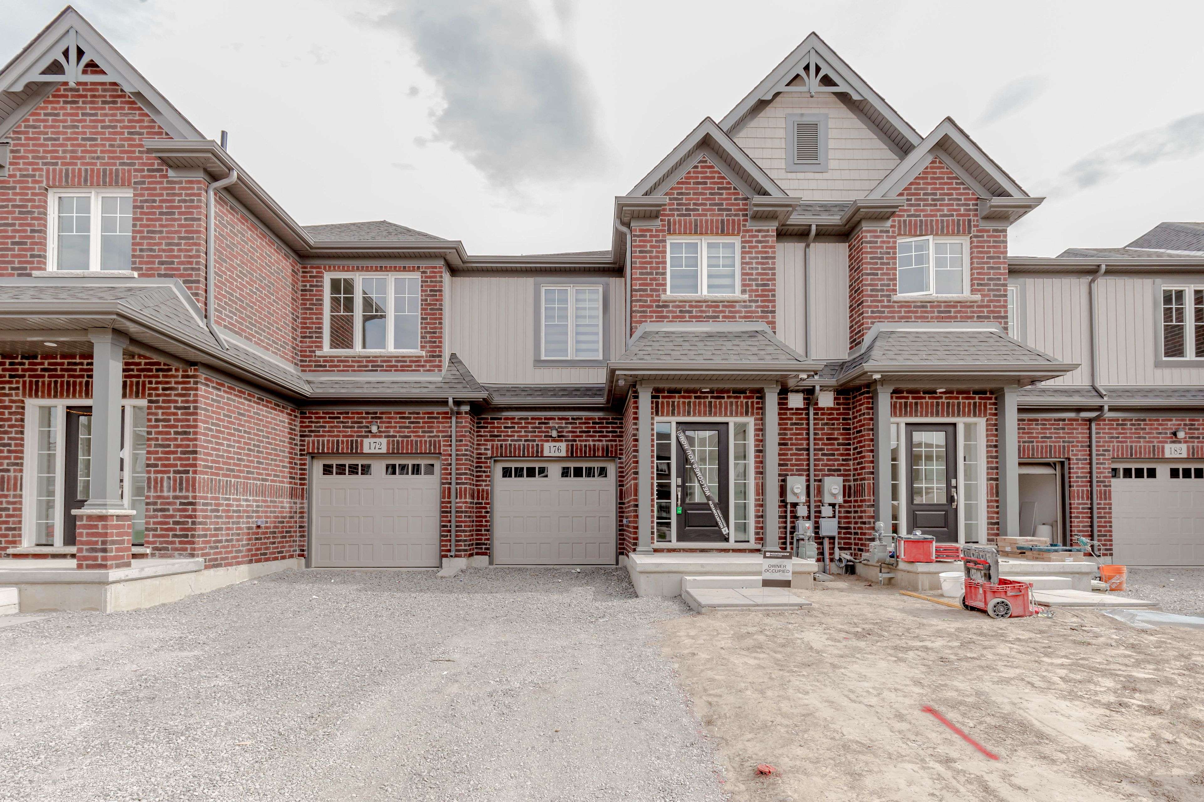 176 Bur oak DR, Thorold, ON L2V 0L7