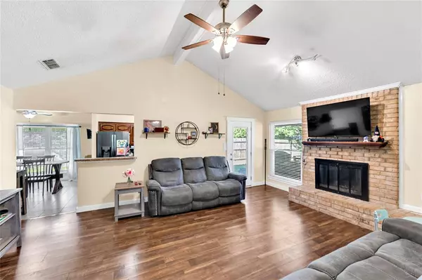 Fort Worth, TX 76133,7612 Creekmoore Drive