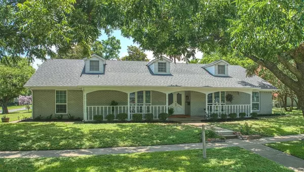 Ennis, TX 75119,301 N Preston Street