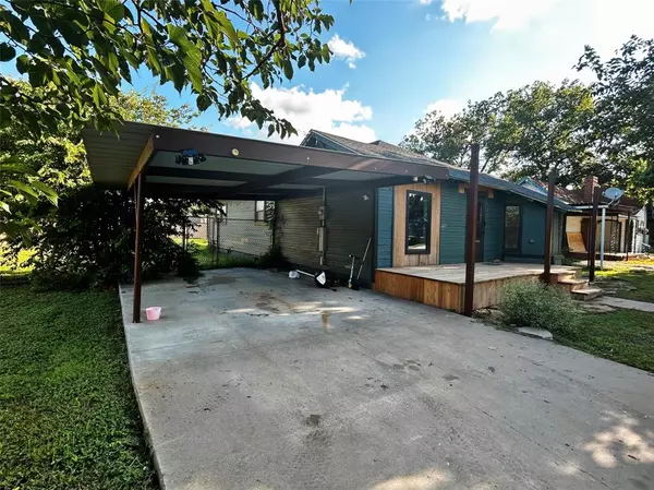 Coleman, TX 76834,216 E 9th Street