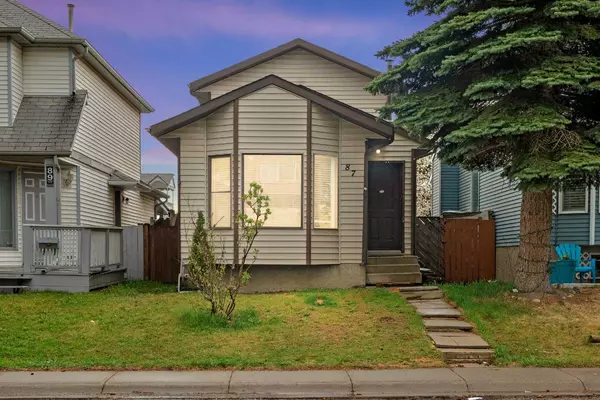 Calgary, AB T3J 2M4,87 Taraglen RD NE