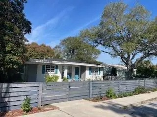 228 SW 3rd Ter, Dania Beach, FL 33004