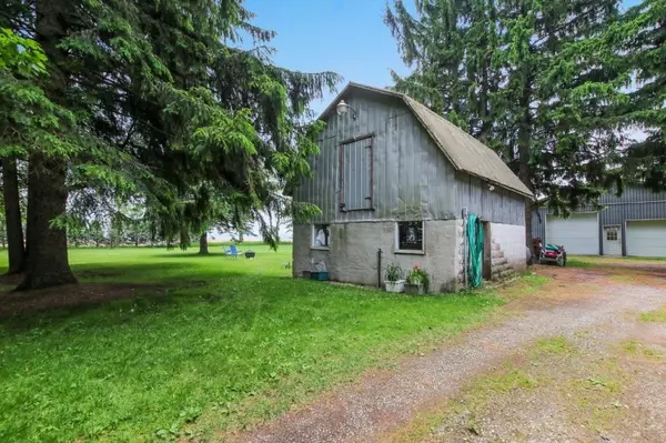 Thames Centre, ON N0M 2P0,23471 HERITAGE RD