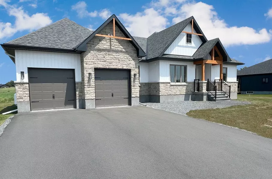 252 Trudeau CRES, Russell, ON K4R 1E5